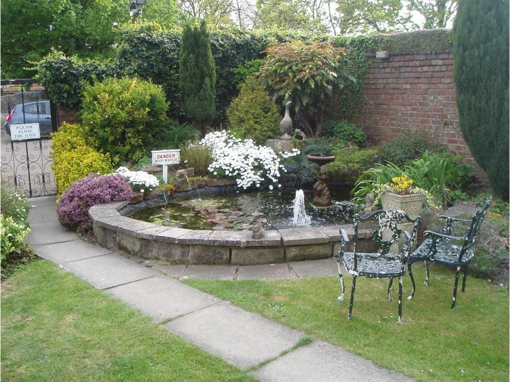 Crossways Bed & Breakfast Pickering Exterior photo